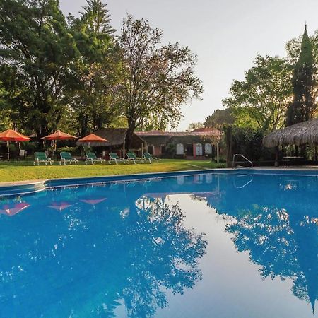 Hotel Racquet Куэрнавака Экстерьер фото