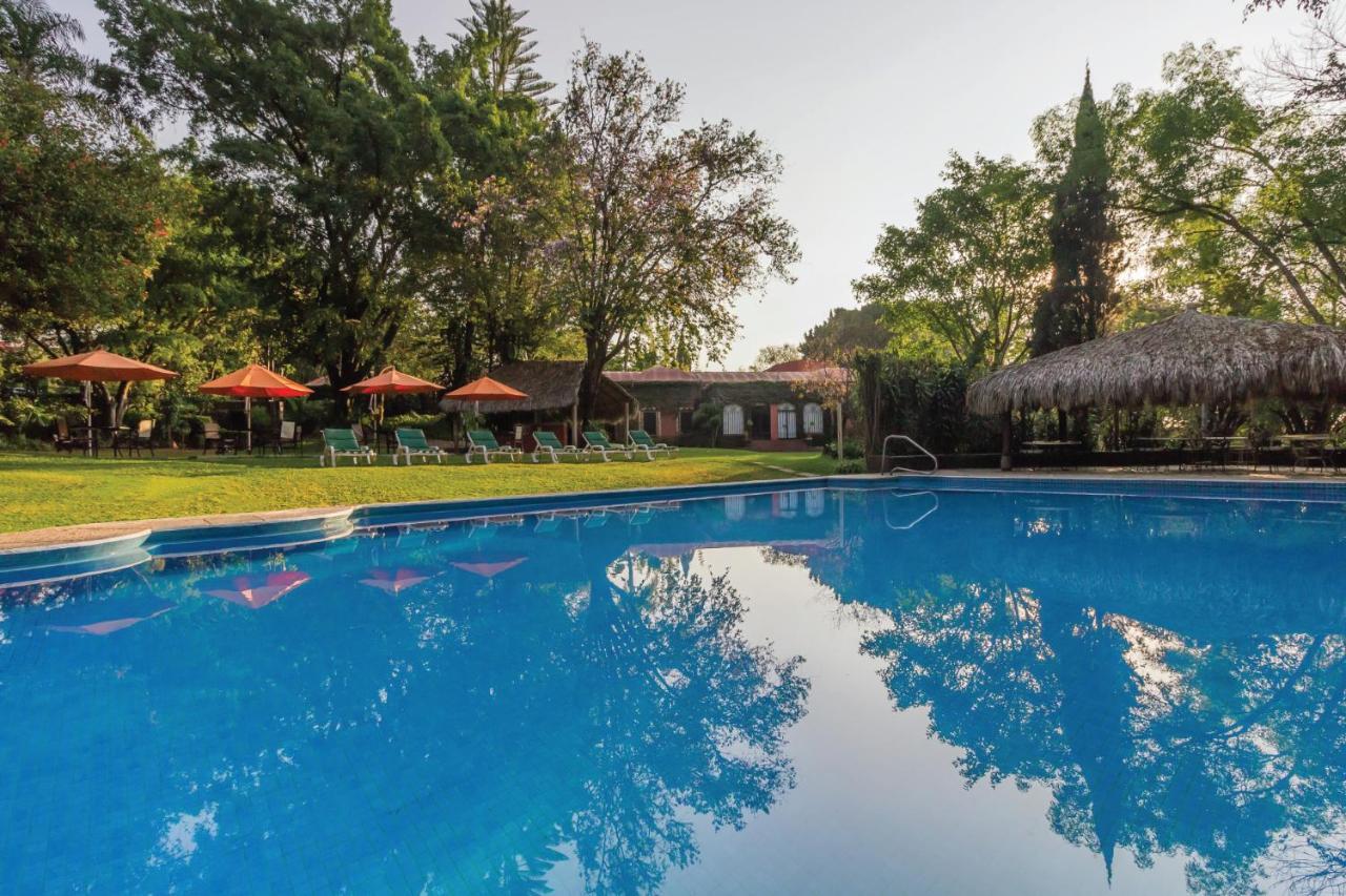 Hotel Racquet Куэрнавака Экстерьер фото