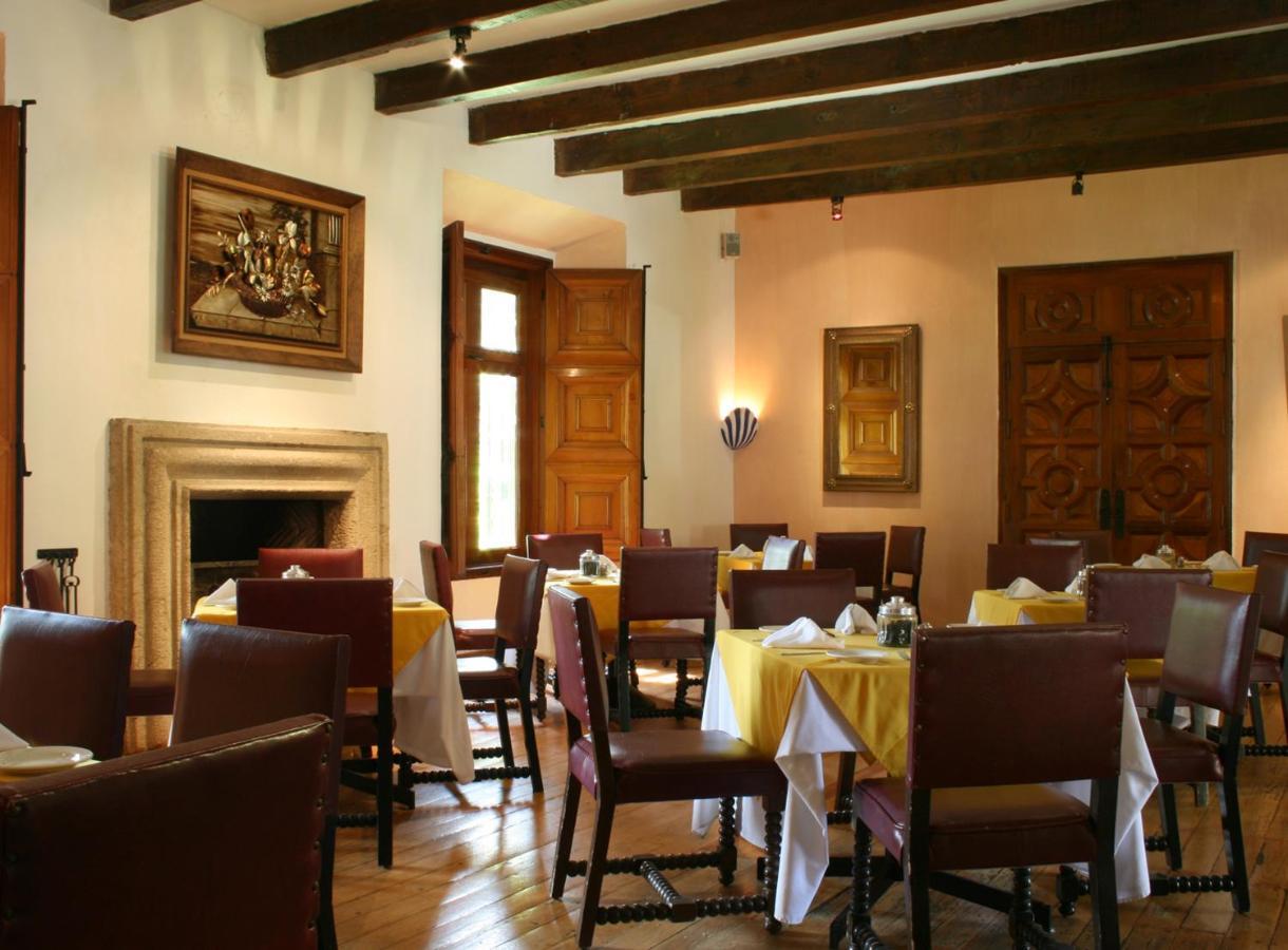Hotel Racquet Куэрнавака Экстерьер фото