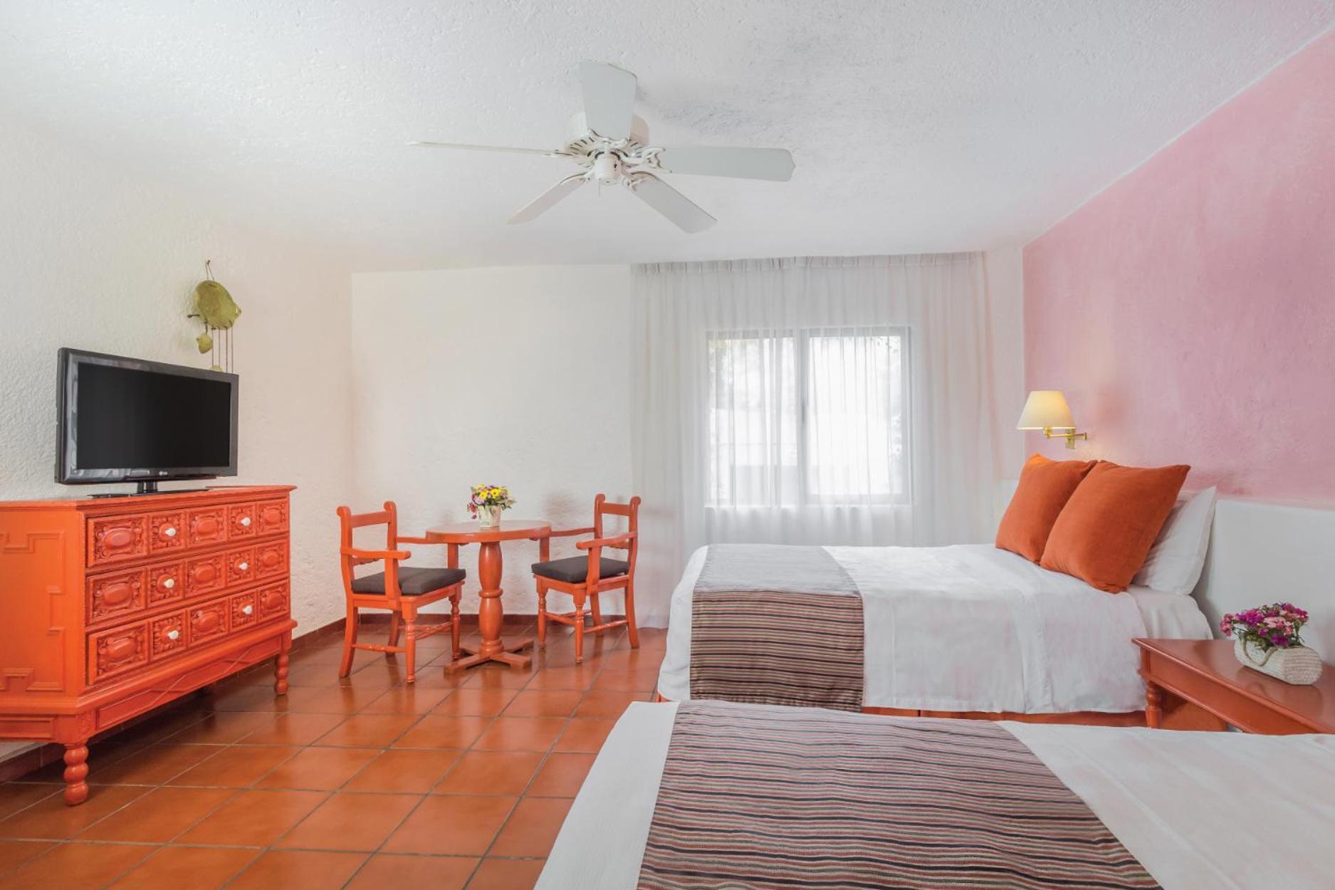 Hotel Racquet Куэрнавака Номер фото